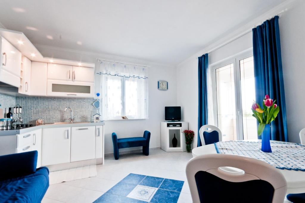 Apartments Barba Petra Dvori Sumartin Szoba fotó